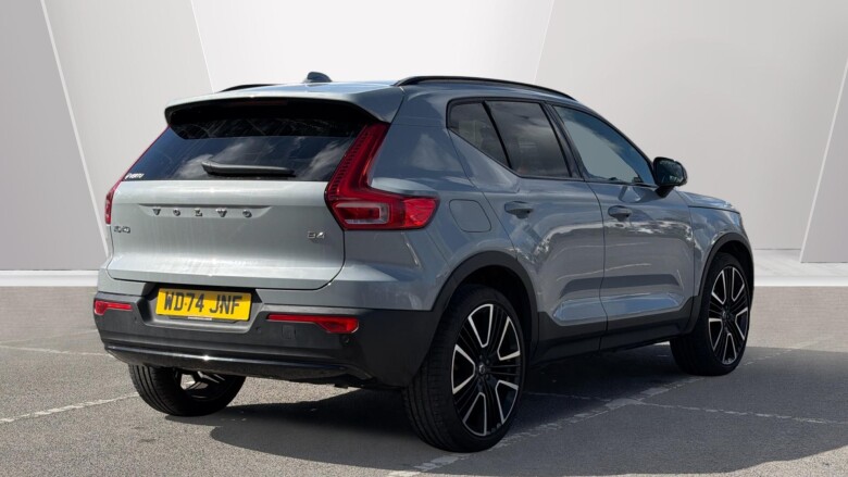 Volvo XC40 2.0 B4P Ultra Dark 5dr Auto Petrol Estate